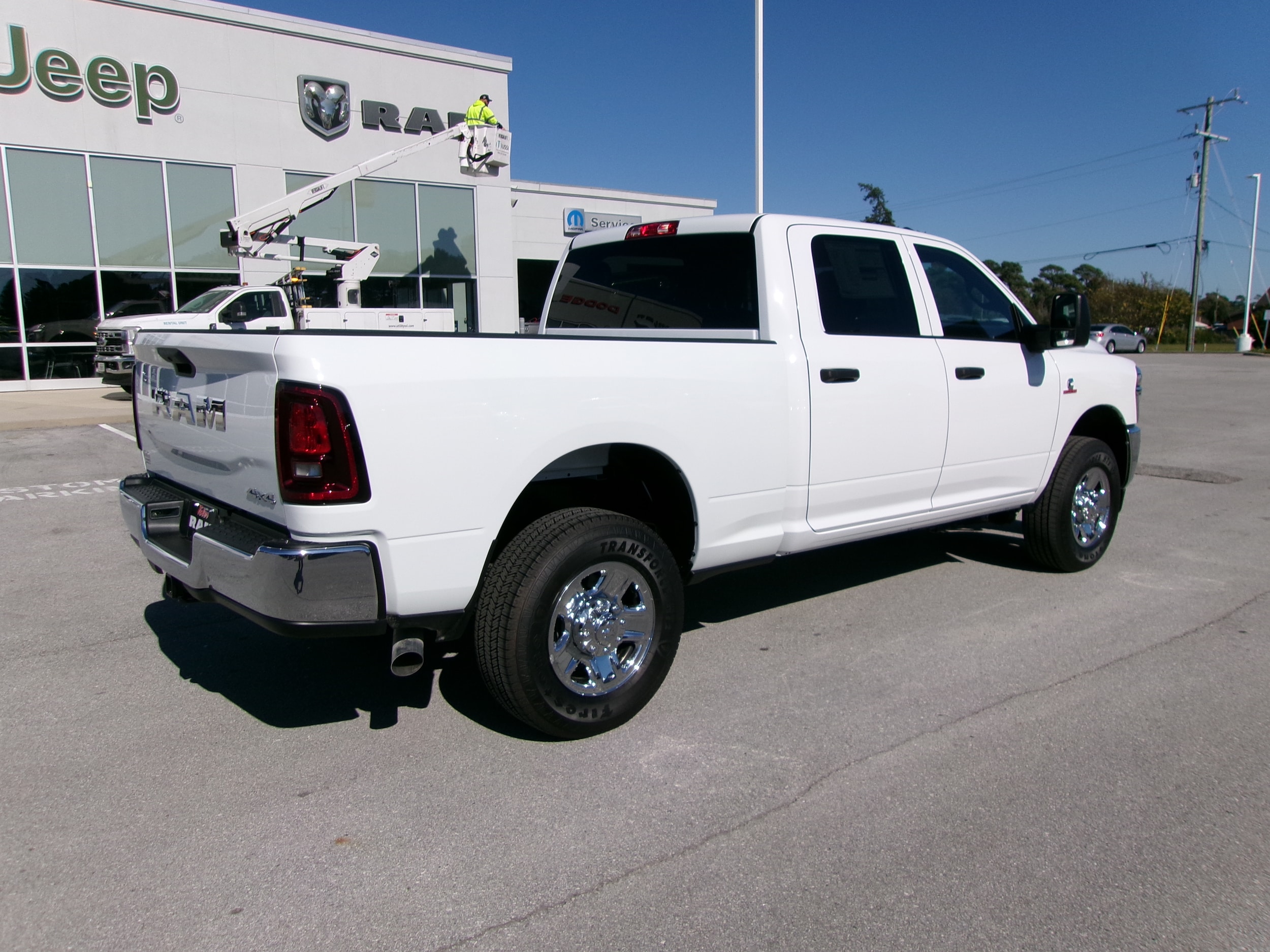 2025 Ram 3500 Tradesman photo 4