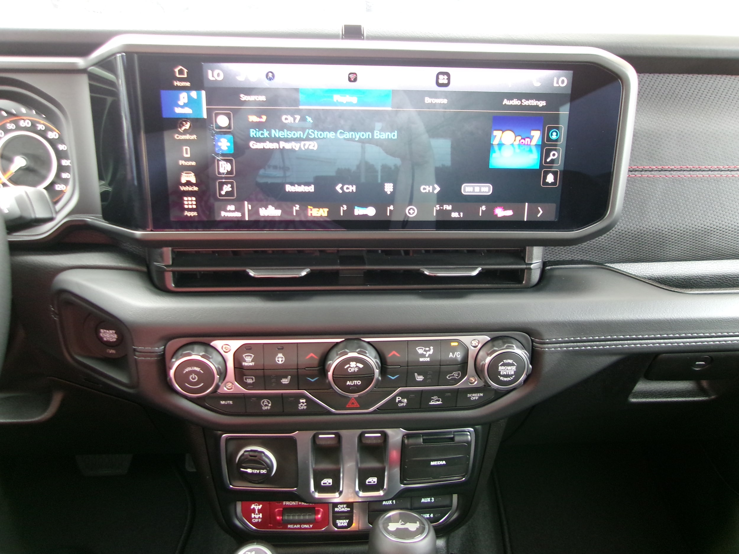 2026 Jeep Wrangler 2-Door Rubicon - Photo 16