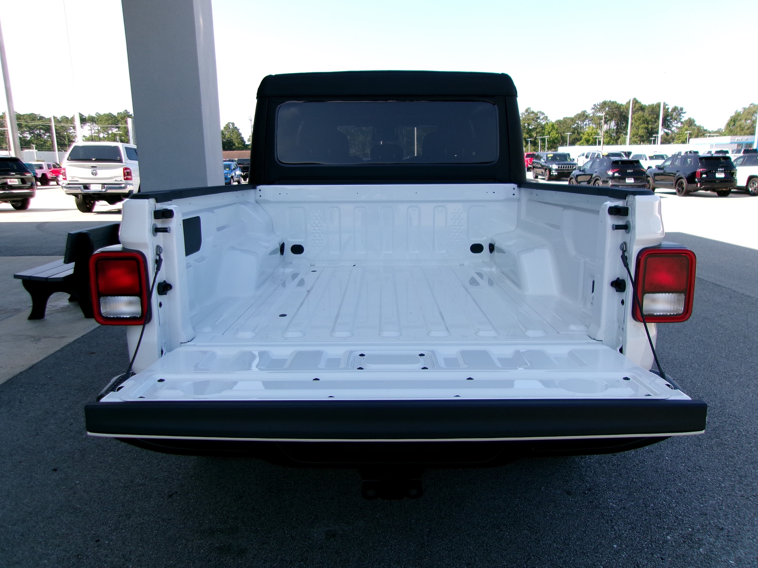 2025 Jeep Gladiator Sport S - Photo 20