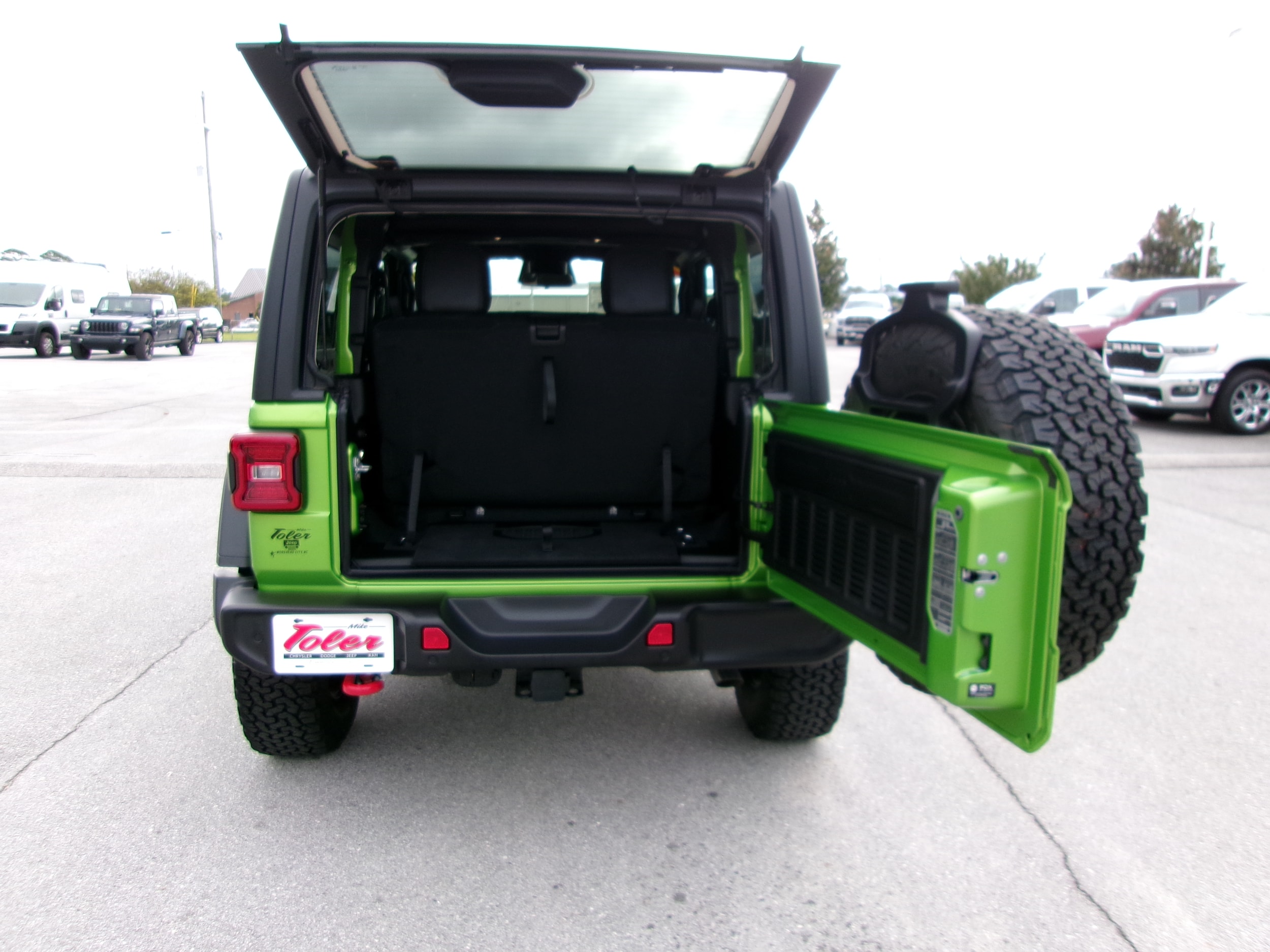 2026 Jeep Wrangler 2-Door Rubicon - Photo 19