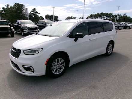 2025 Chrysler Pacifica Select Minivan/Van