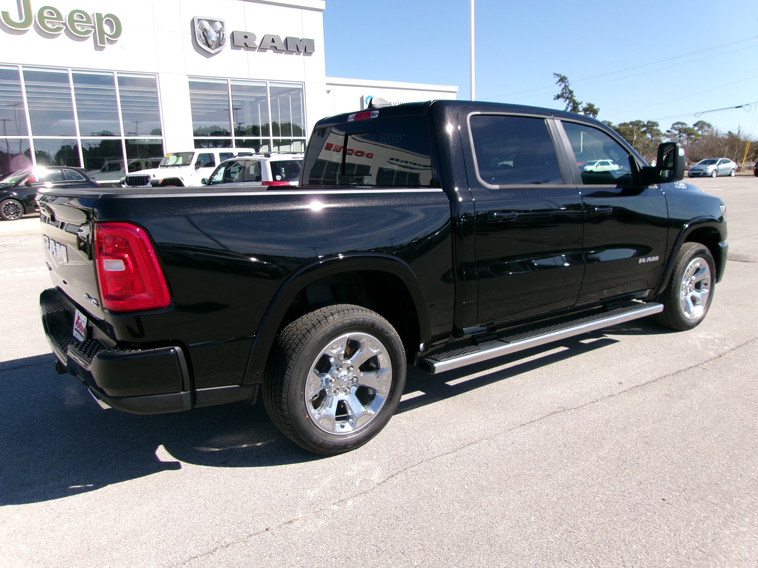 2025 Ram 1500 Big Horn photo 4