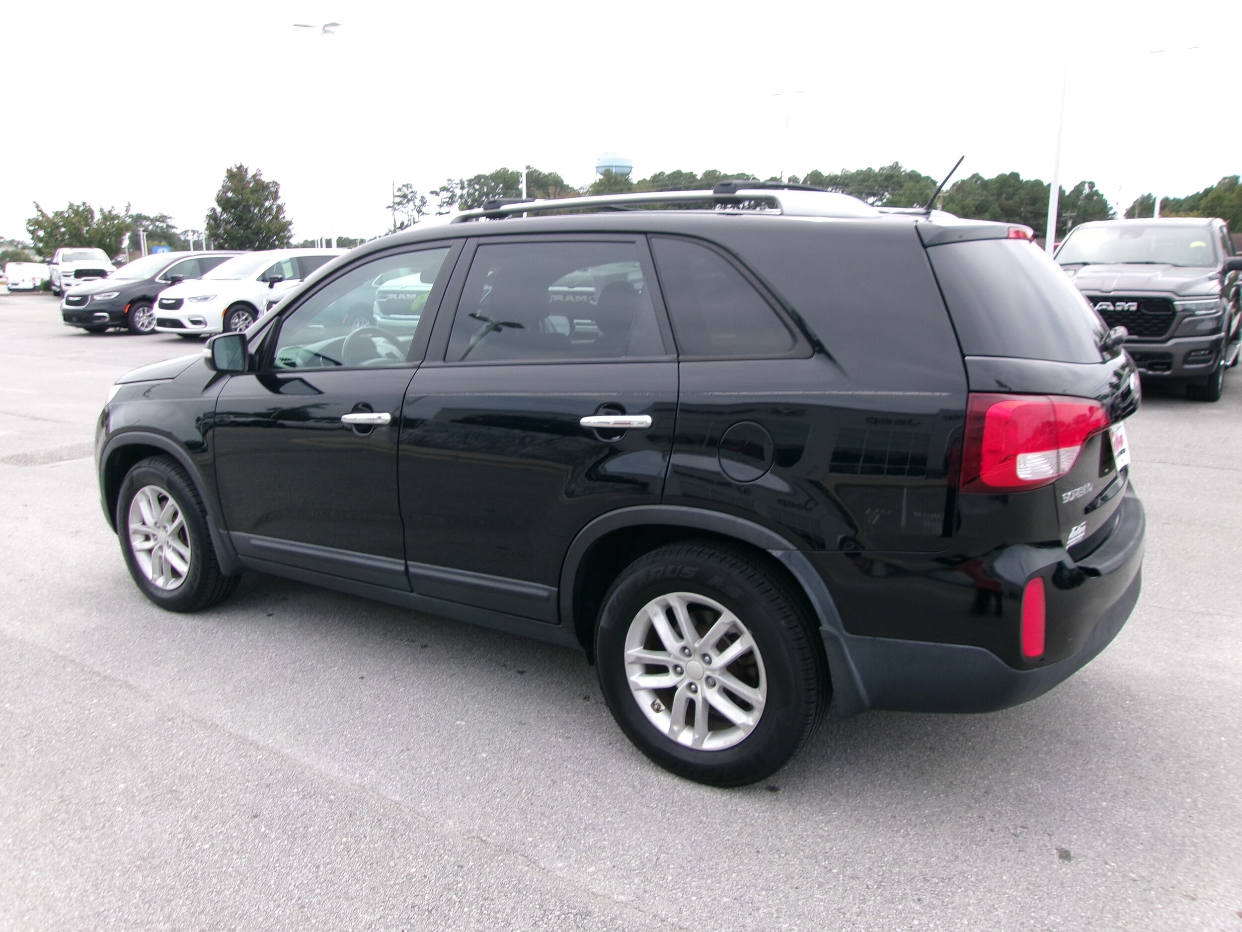 2014 Kia Sorento Base LX photo 2