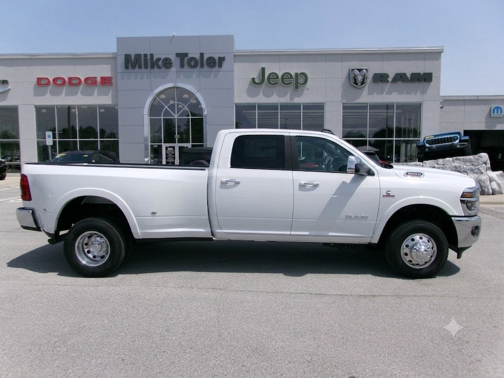 New 2026 Ram 3500 BIG HORN CREW CAB 4X4 8' BOX Pickup