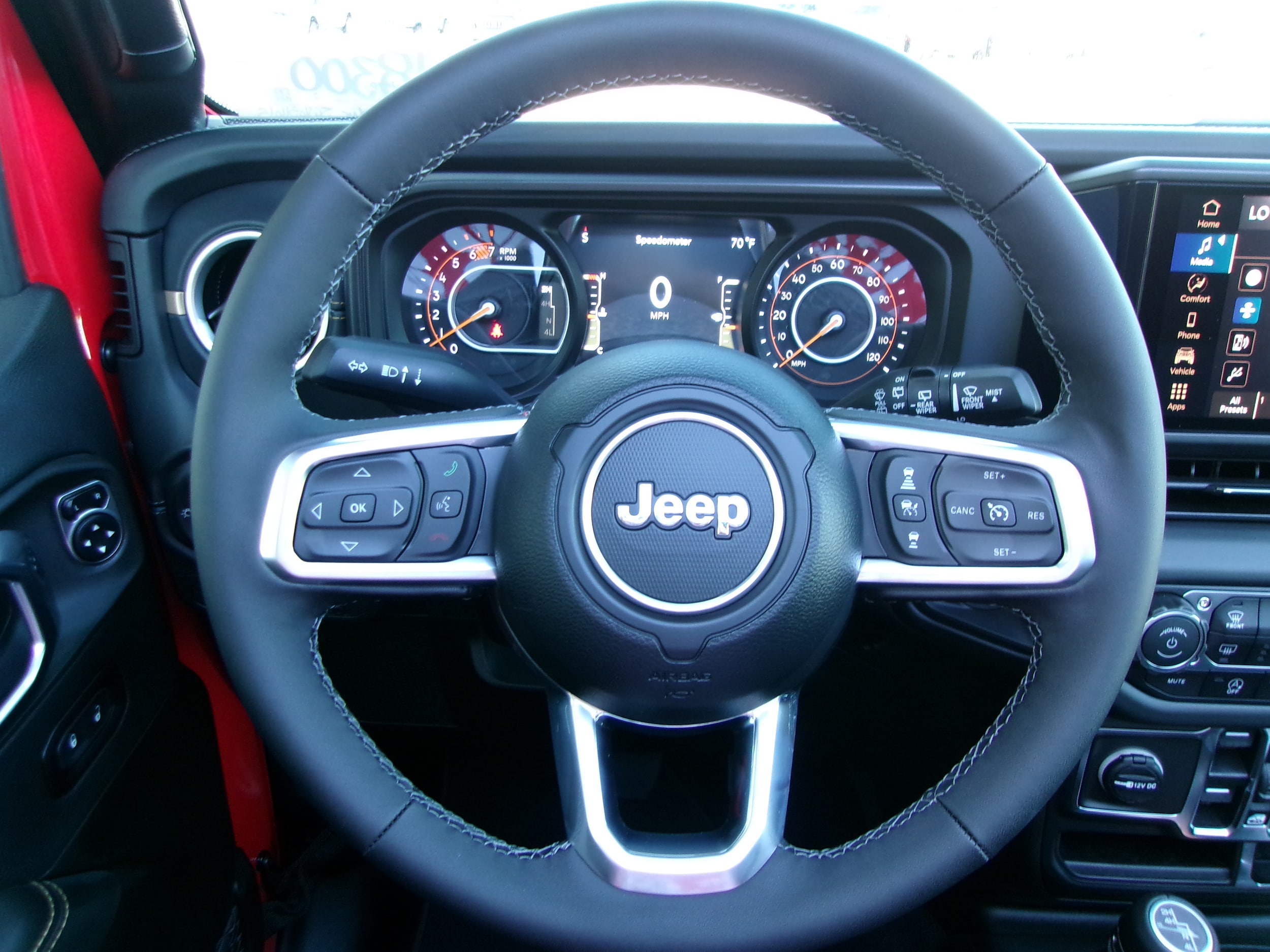 2025 Jeep Wrangler 4-Door Sahara - Photo 10