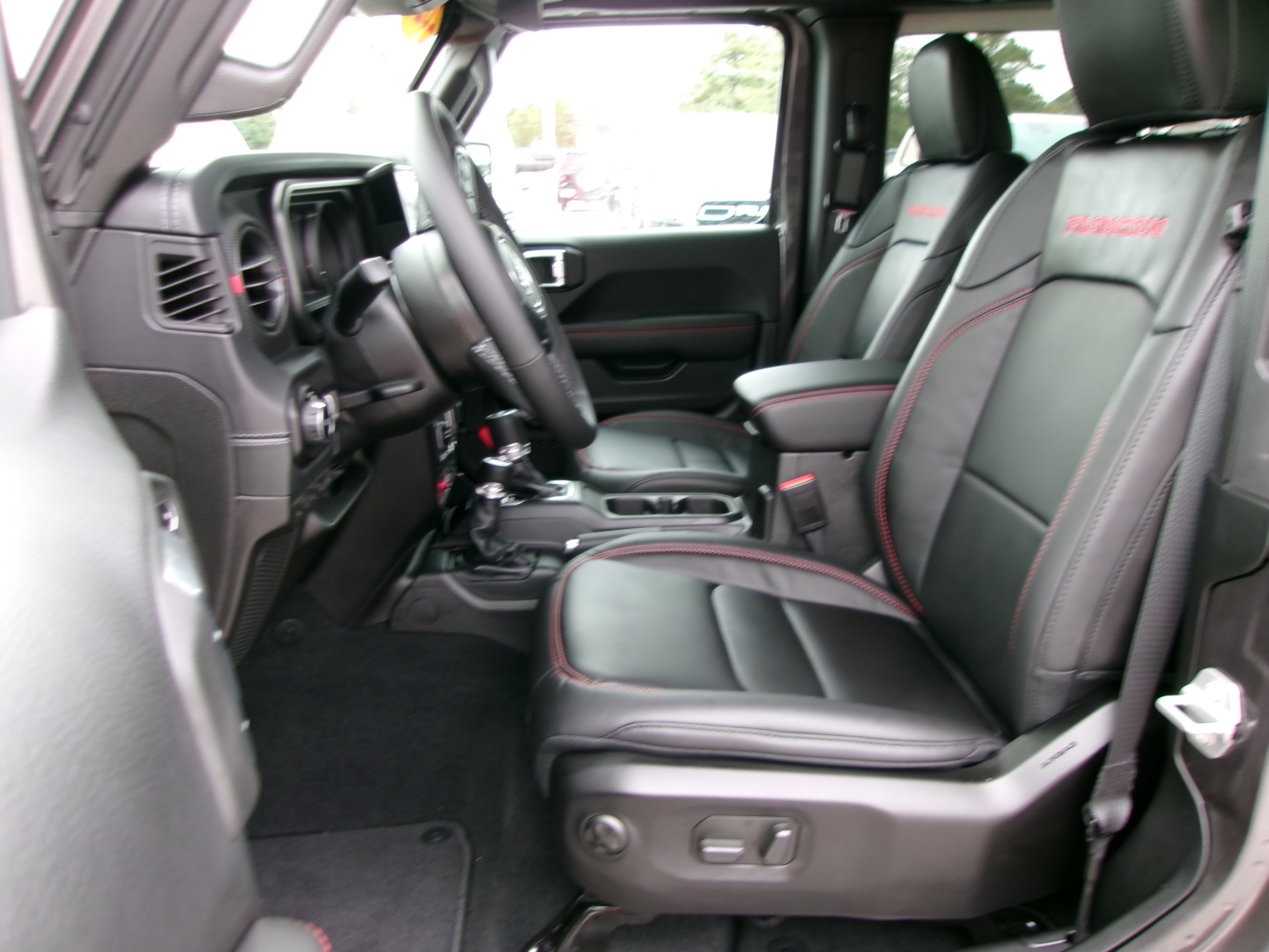 2026 Jeep Wrangler 2-Door Rubicon - Photo 14