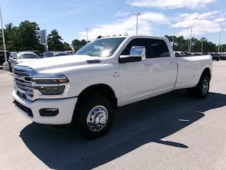 2026 Ram 3500 LARAMIE CREW CAB 4X4 8' BOX Pickup