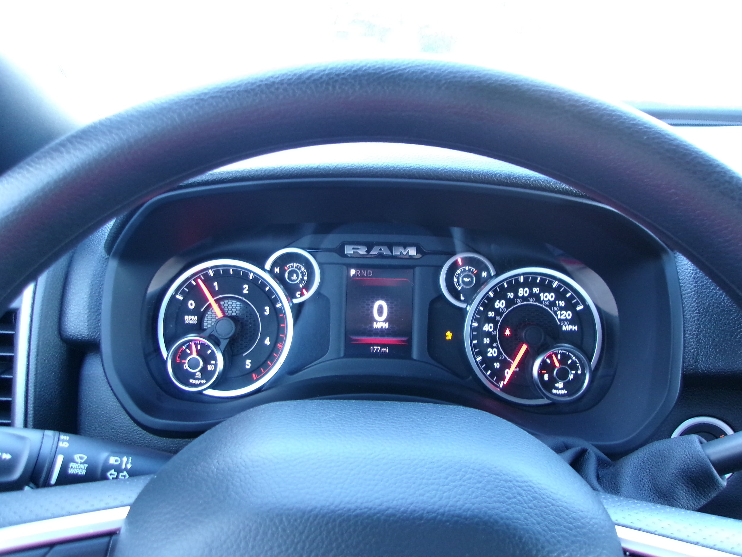 2025 RAM 3500 Tradesman - Photo 8