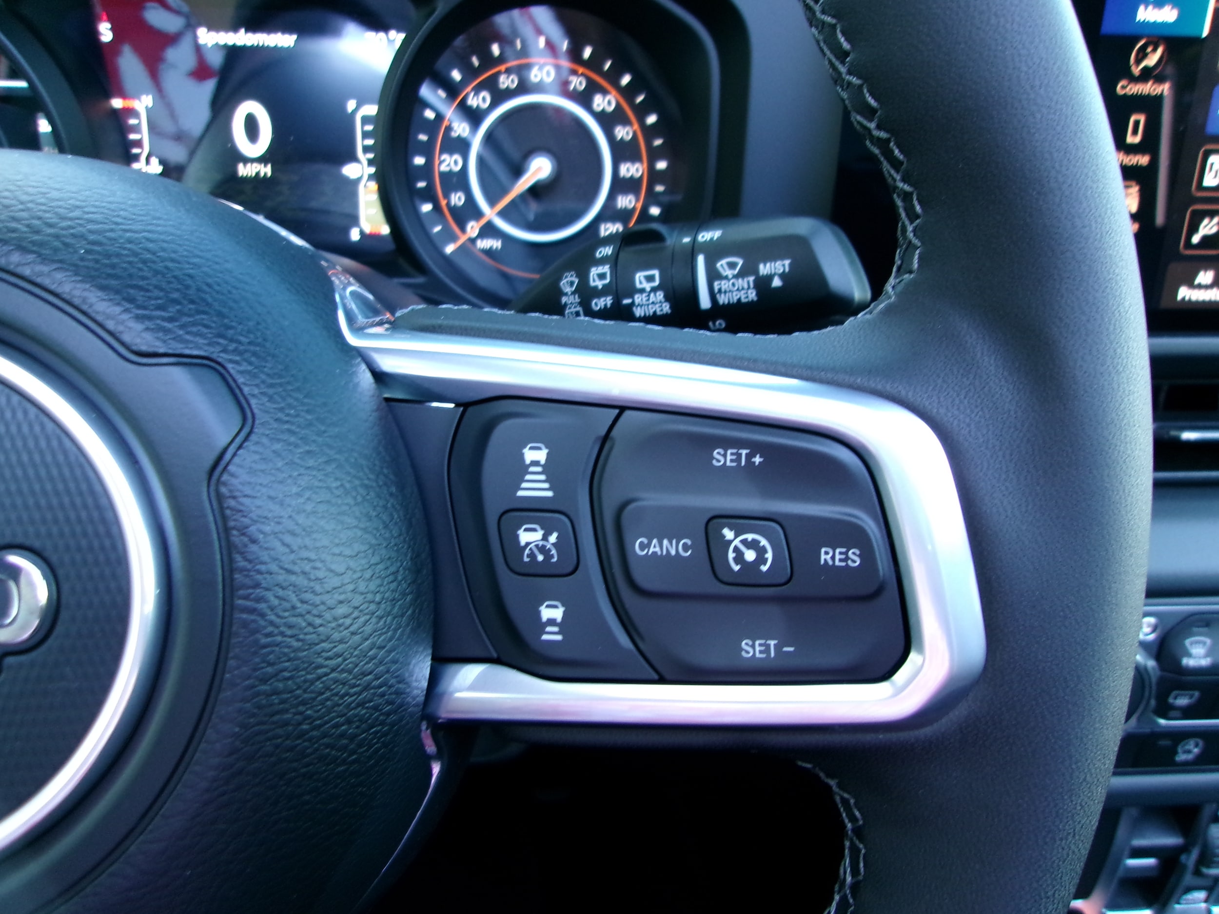 2025 Jeep Wrangler 4-Door Sahara - Photo 12