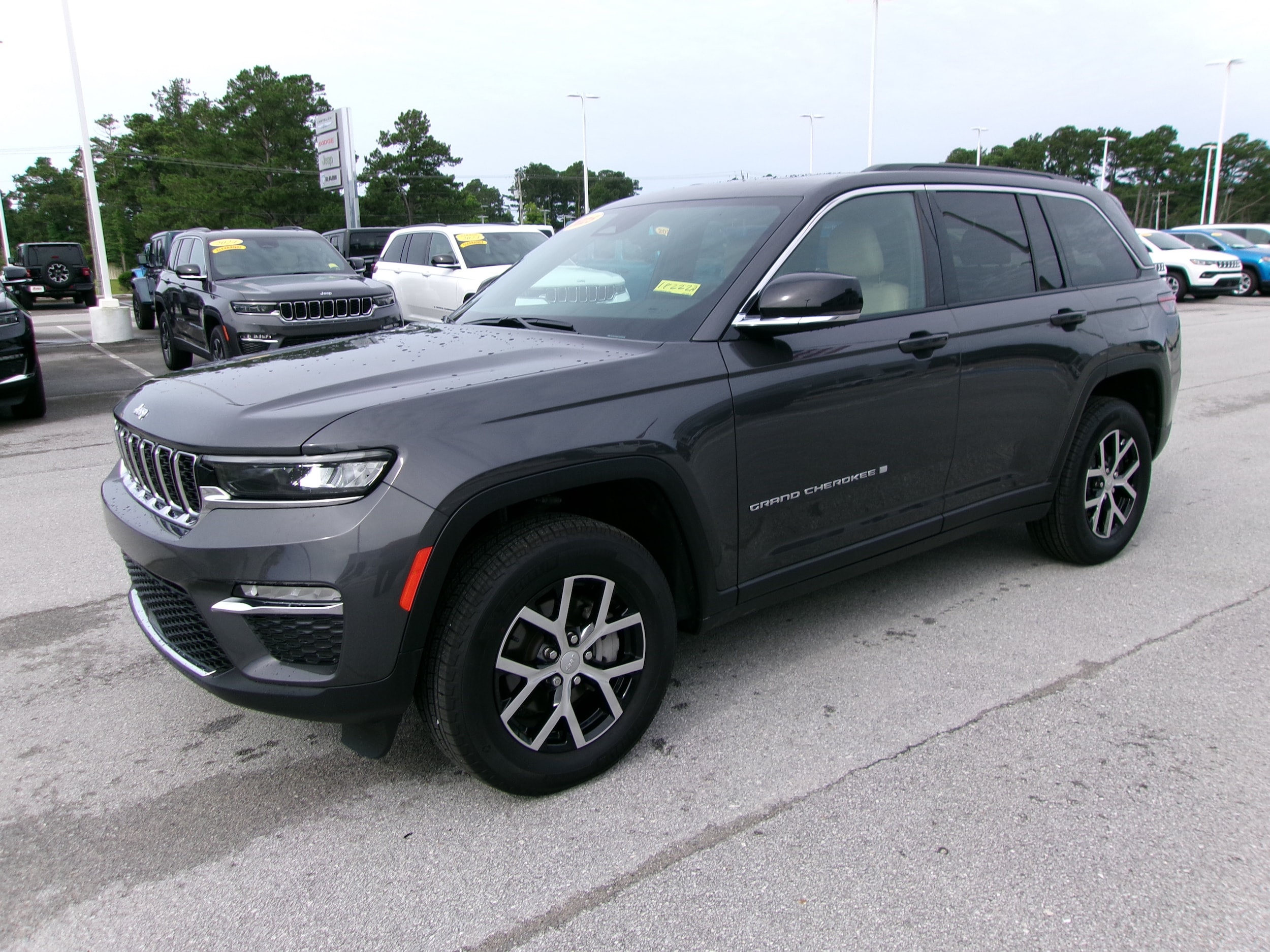 Used 2025 Jeep Grand Cherokee Limited with VIN 1C4RJHBG1SC273219 for sale in Morehead City, NC