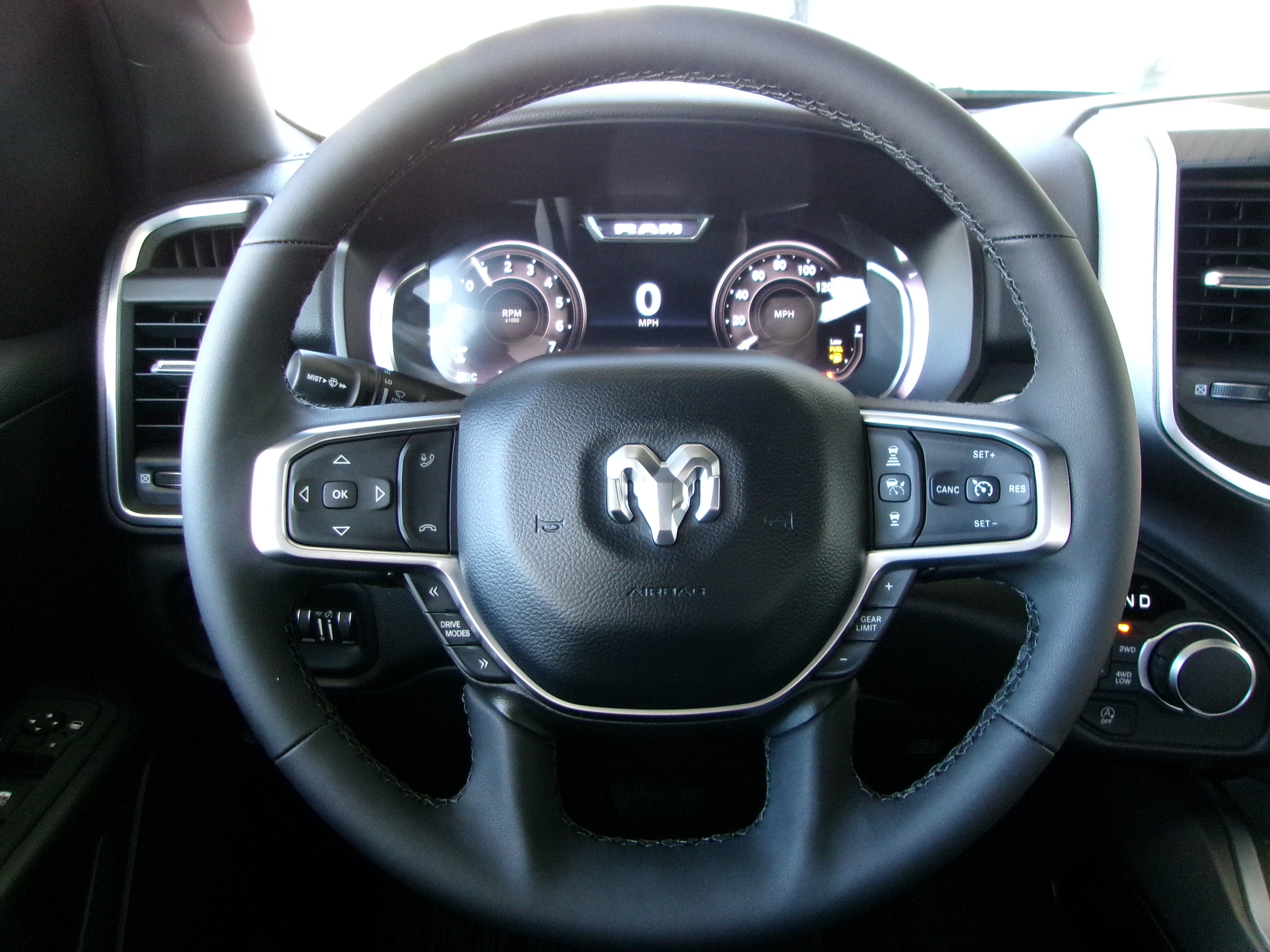 2025 RAM 1500 Big Horn/Lone Star - Photo 9