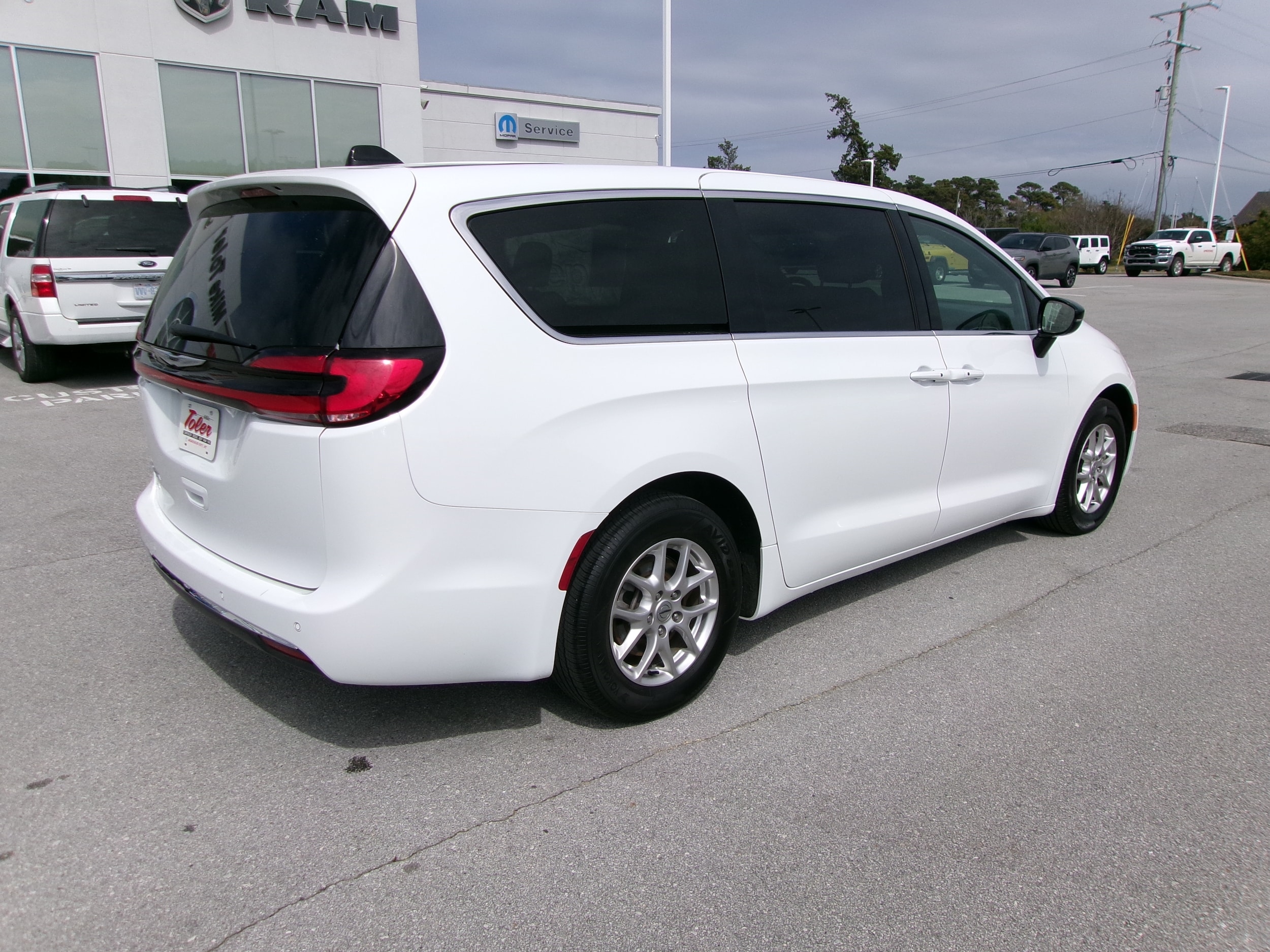 Photo 3