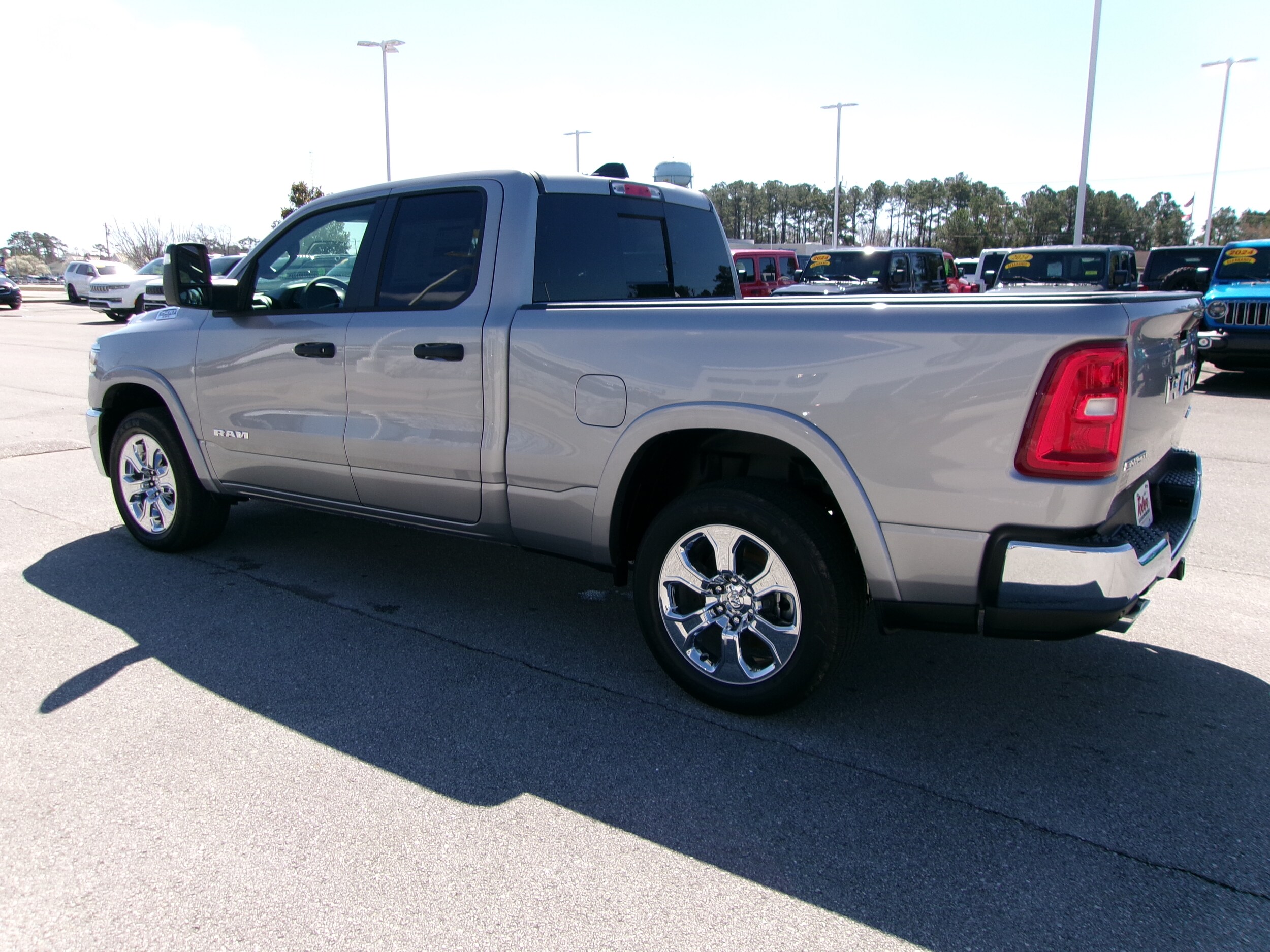 2025 Ram 1500 Big Horn photo 3