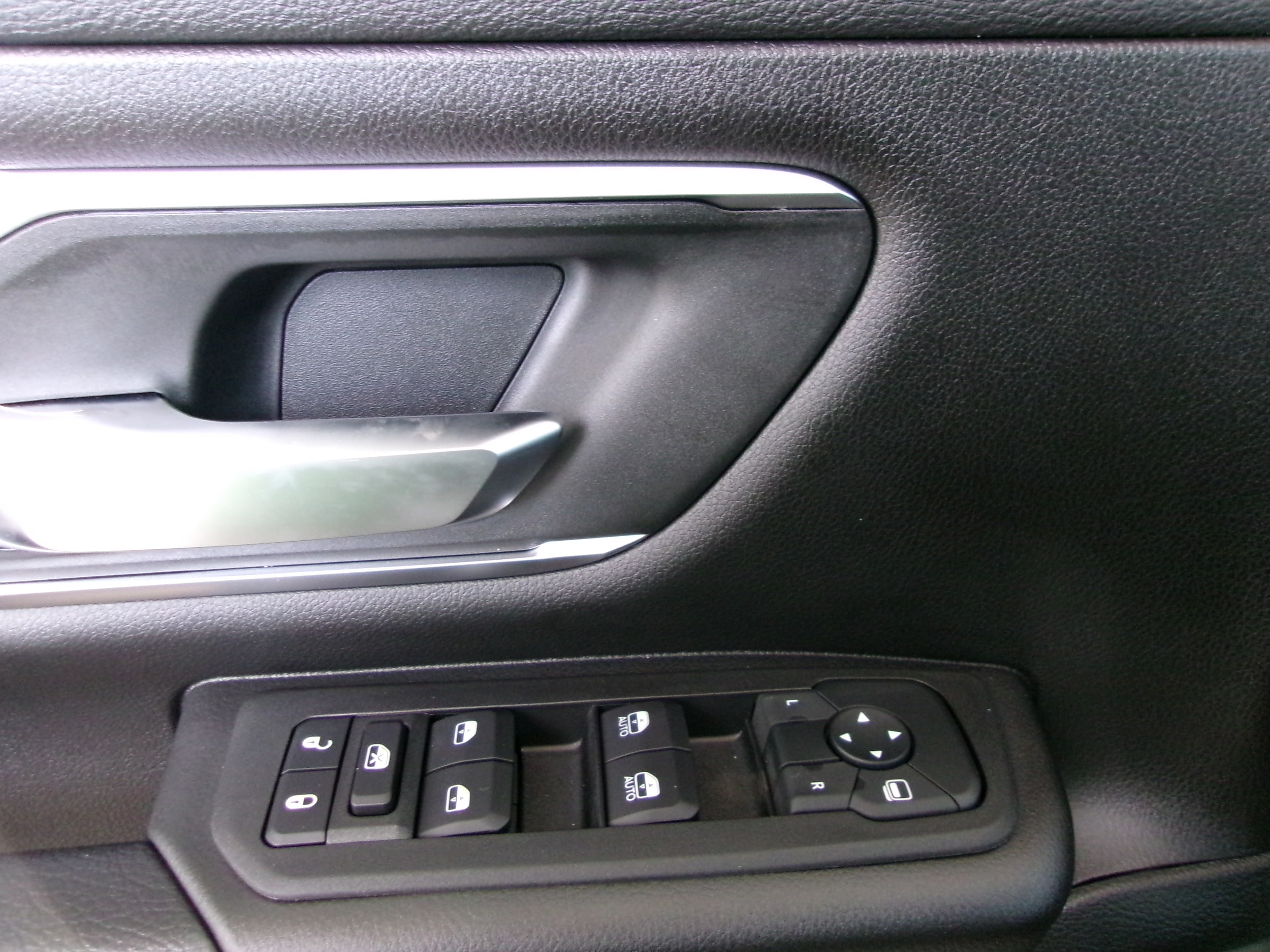 2025 RAM 1500 Big Horn/Lone Star - Photo 12