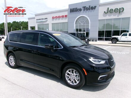 2026 Chrysler Pacifica SELECT Passenger Van