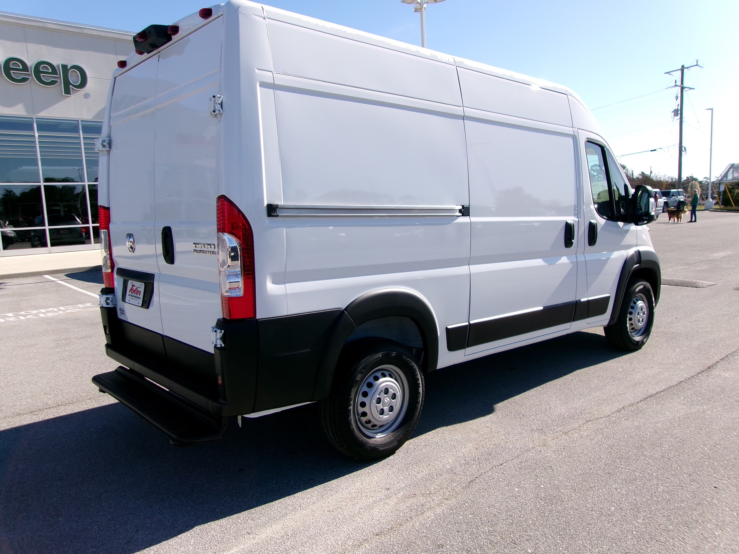 2025 Ram ProMaster 1500 Tradesman Cargo Van High Roof photo 4