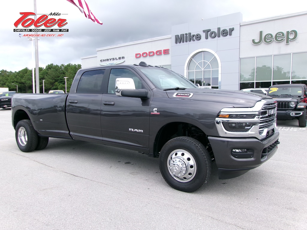 New 2026 Ram 3500 LARAMIE CREW CAB 4X4 8' BOX Pickup