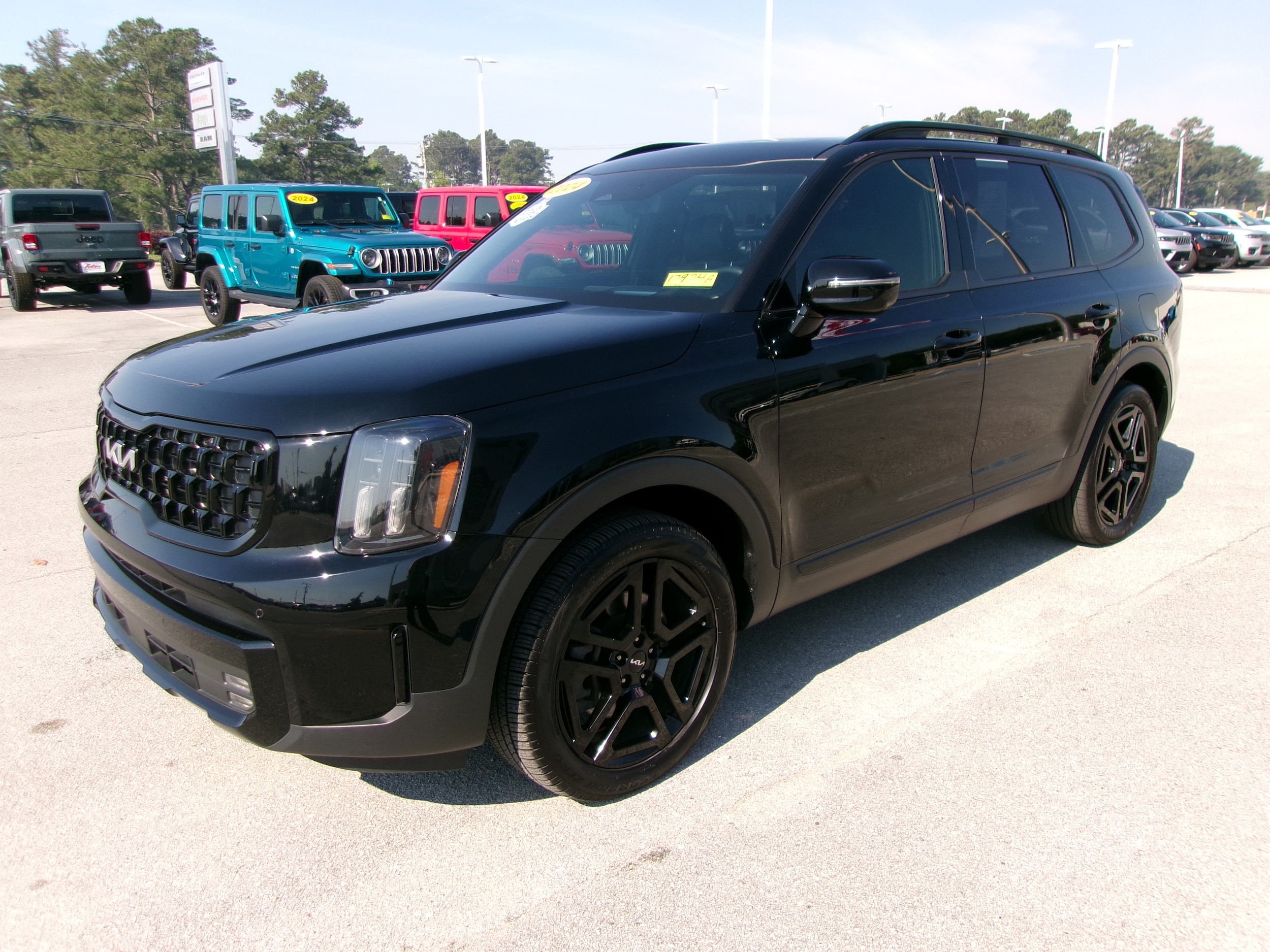 Used 2024 Kia Telluride SX Prestige X-Line with VIN 5XYP5DGC5RG421288 for sale in Morehead City, NC