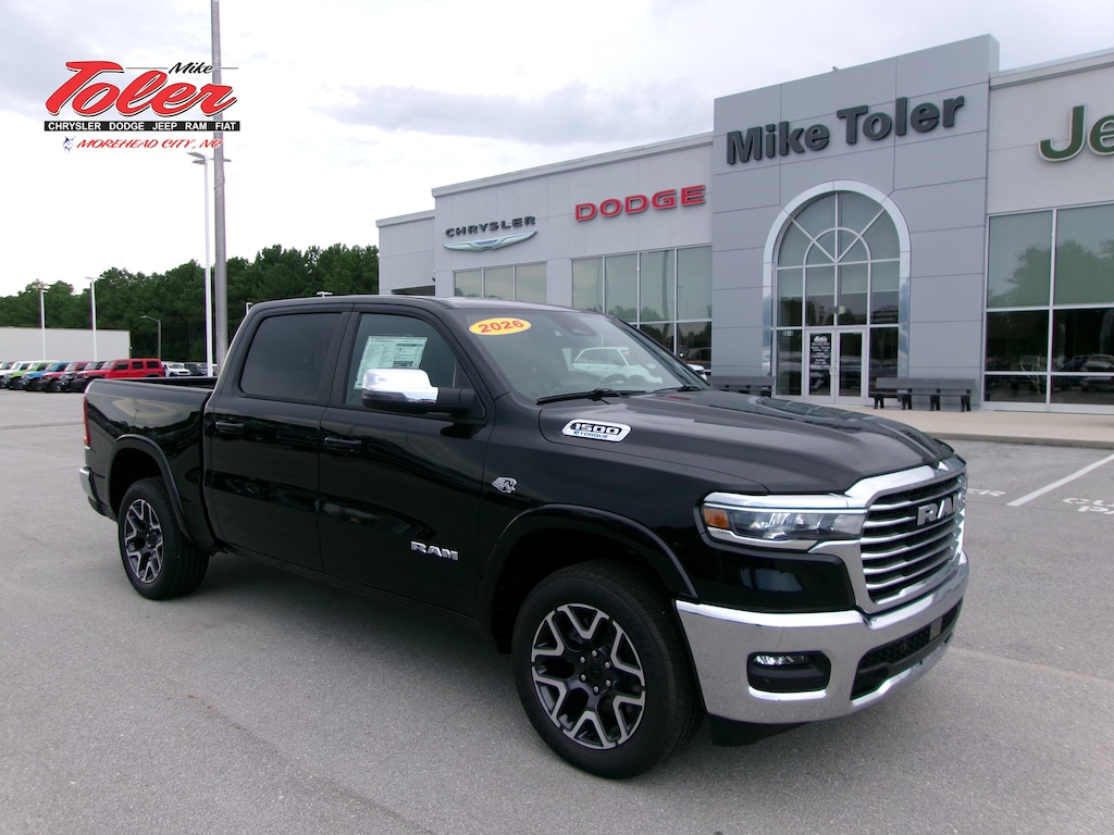 New 2026 Ram 1500 LARAMIE CREW CAB 4X4 5'7 BOX Pickup