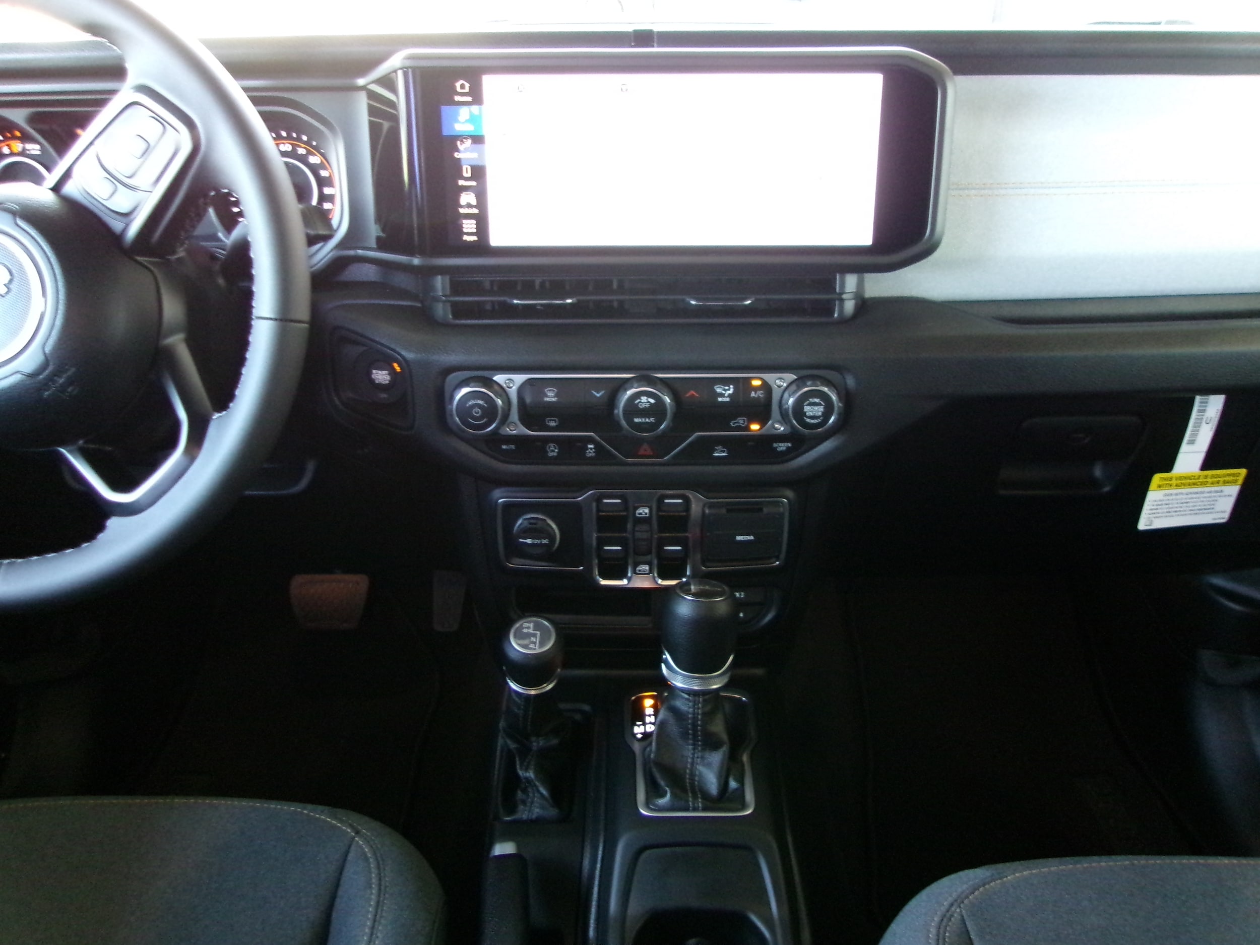 2025 Jeep Gladiator Sport S - Photo 12
