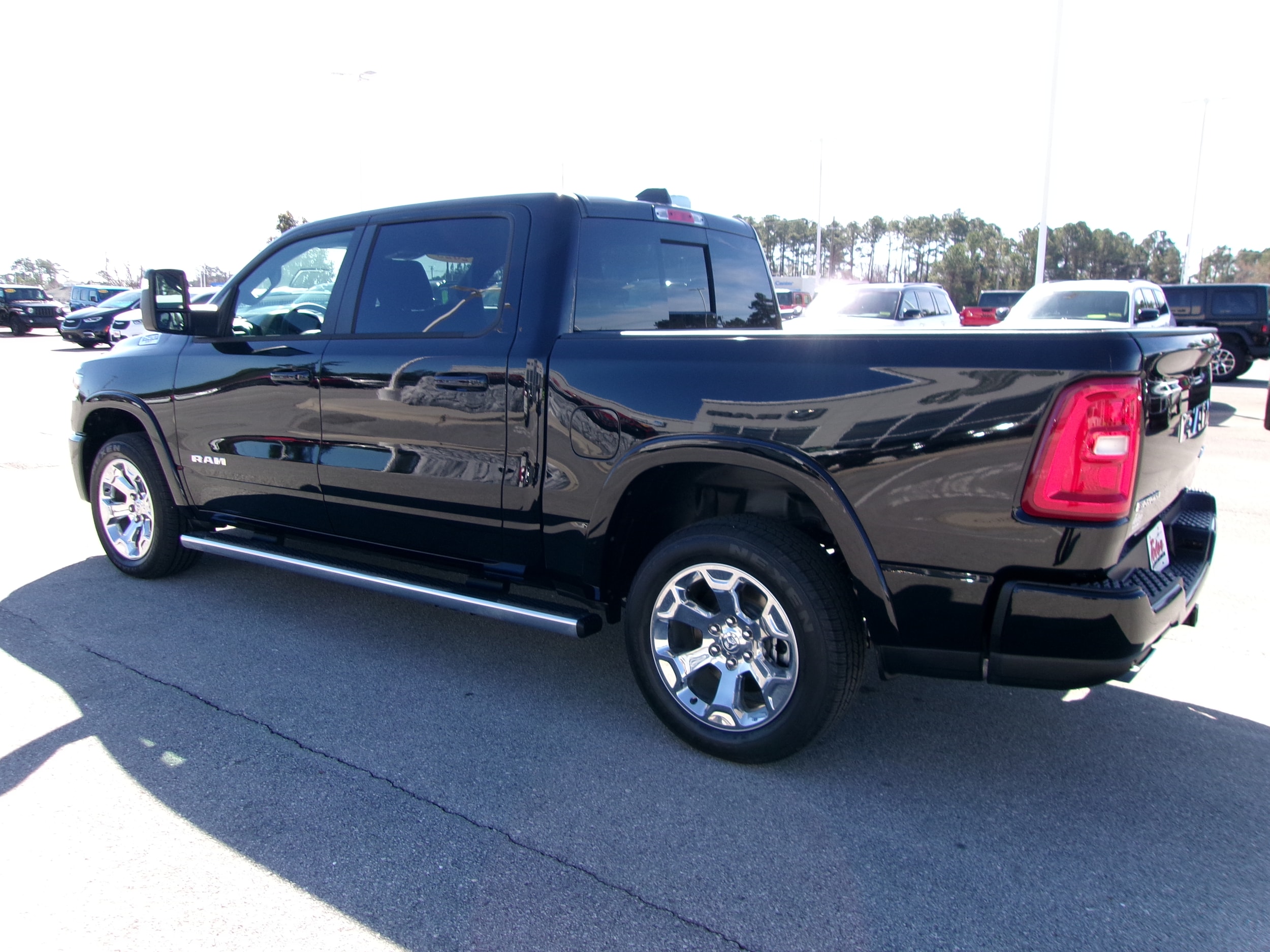 2025 Ram 1500 Big Horn photo 3