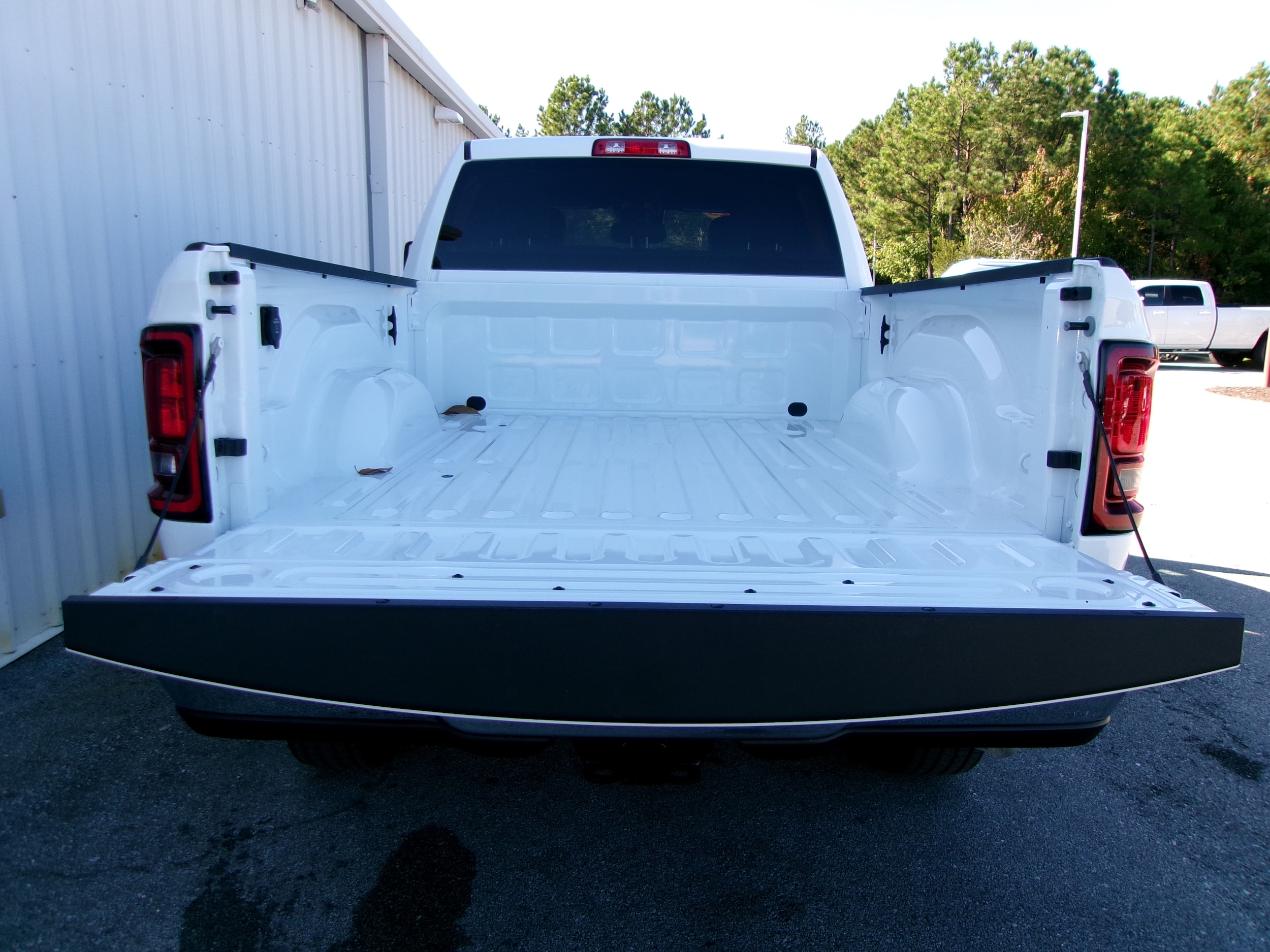 2025 RAM 3500 Tradesman - Photo 20