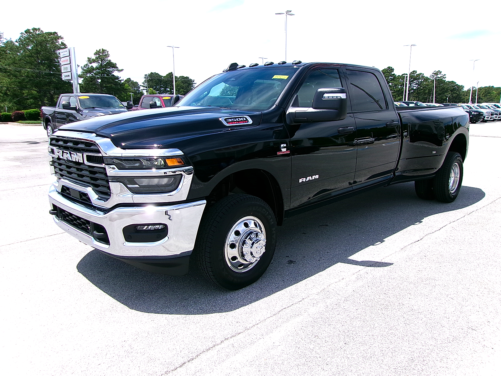 2026 Ram 3500 BIG HORN CREW CAB 4X4 Pickup