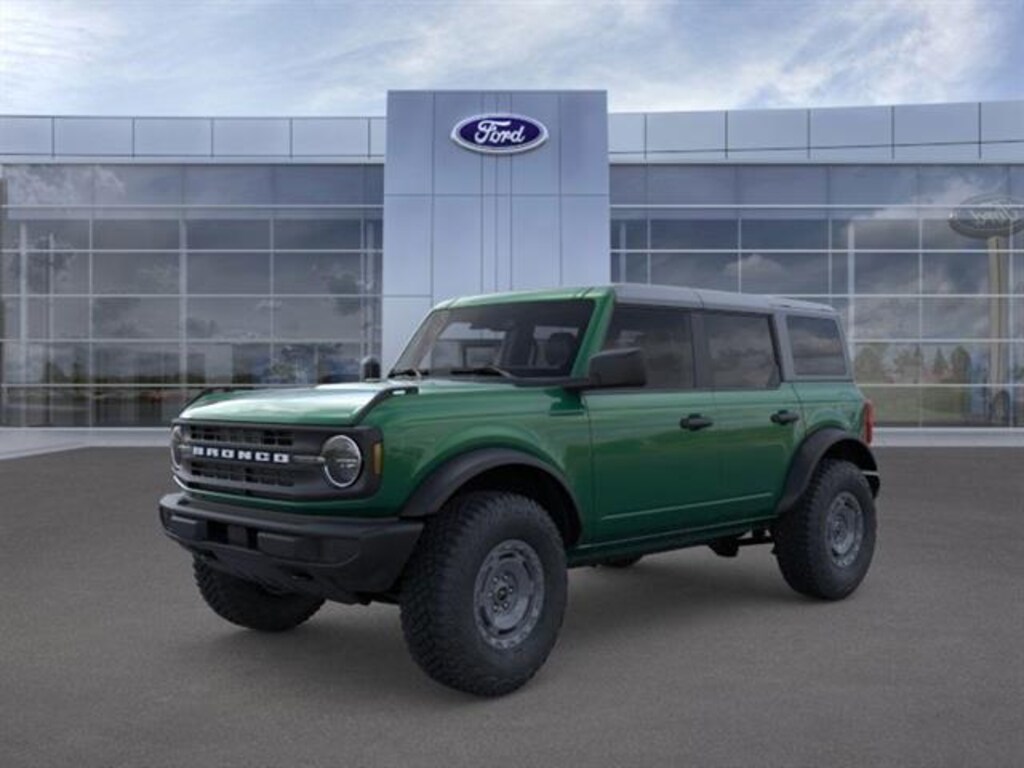 New 2025 Ford Bronco Base 4 Door 4x4