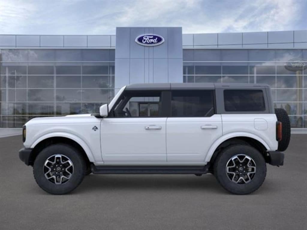 New 2025 Ford Bronco Outer Banks