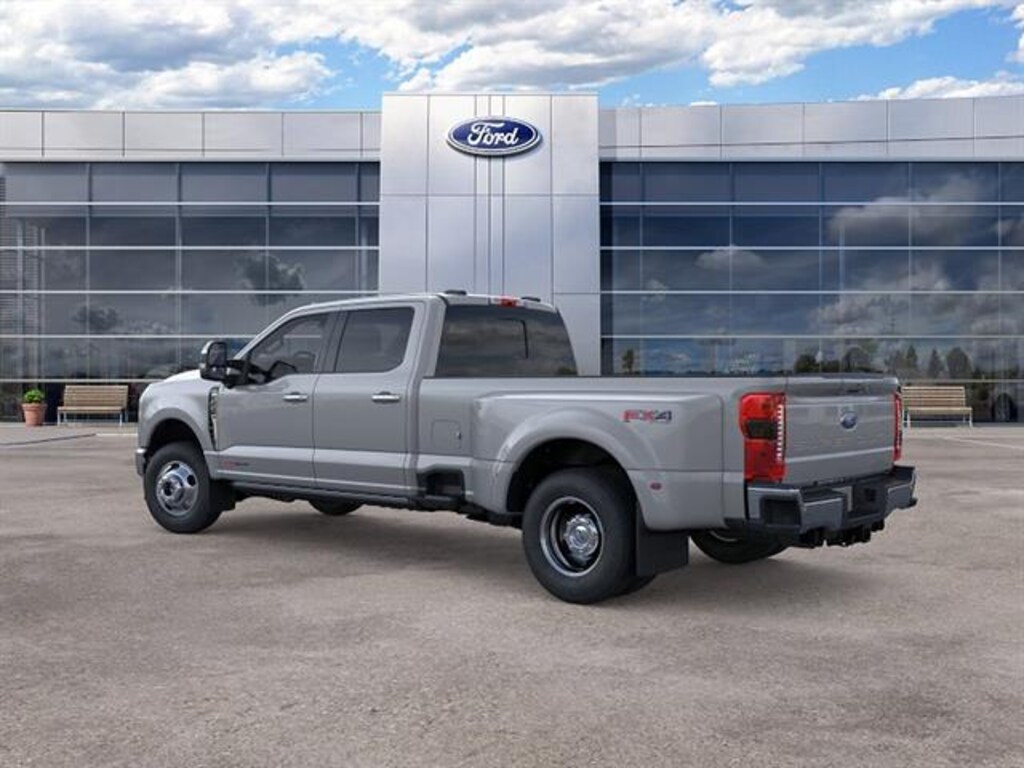 New 2026 Ford Super Duty F-350 DRW Lariat