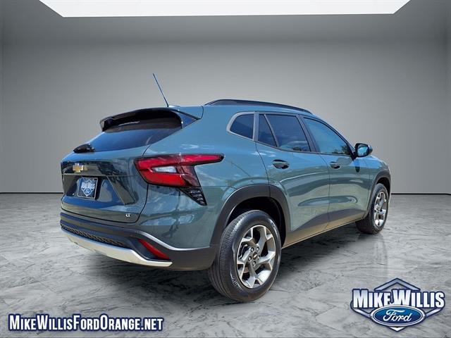Used 2025 Chevrolet Trax LT