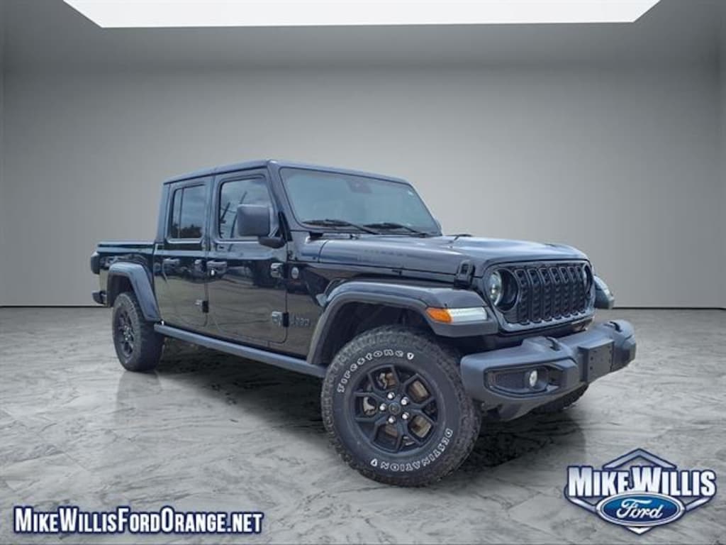 Used 2024 Jeep Gladiator Willys