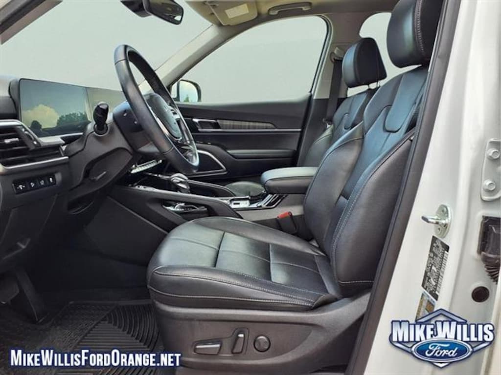 Used 2024 Kia Telluride EX