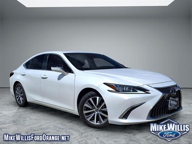 2019 Lexus ES