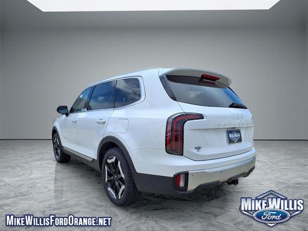 Used 2024 Kia Telluride EX