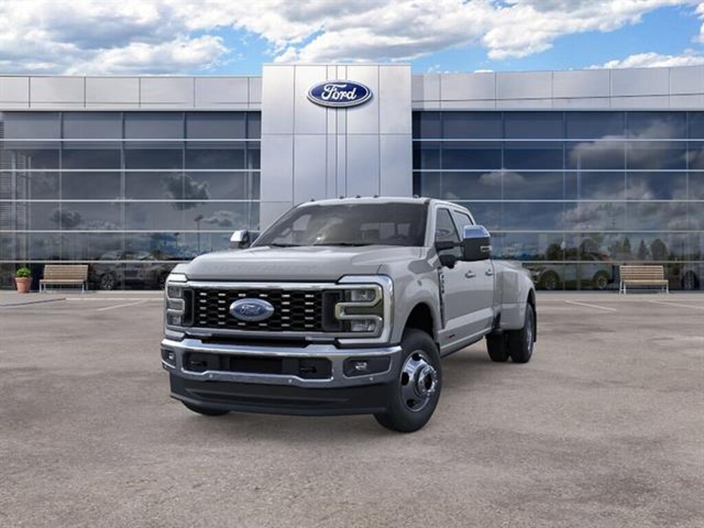 New 2026 Ford Super Duty F-350 DRW Lariat