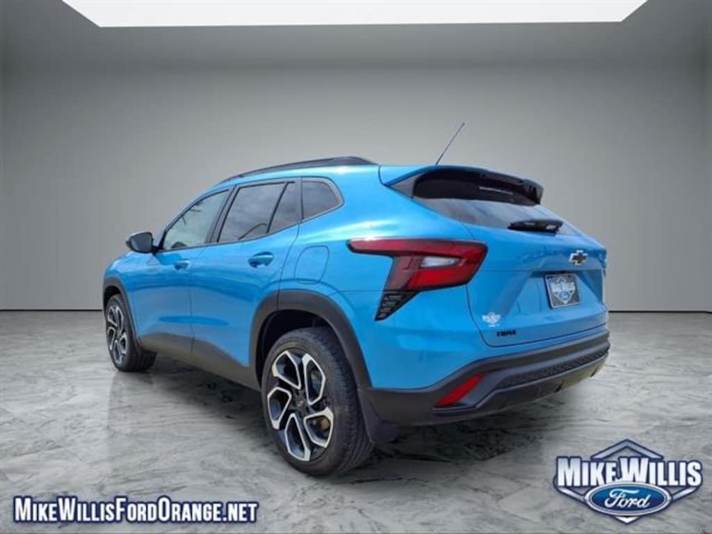 Certified 2025 Chevrolet Trax RS