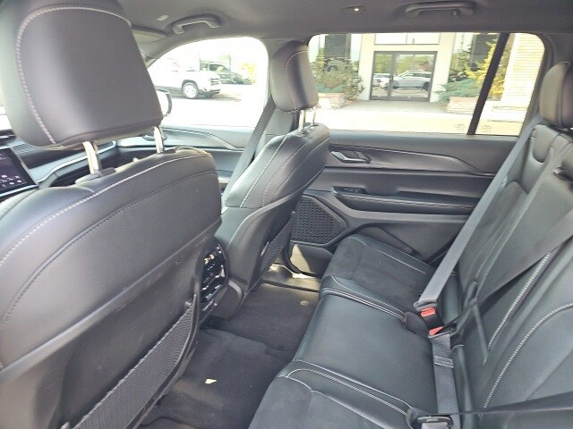 2024 Jeep Grand Cherokee Altitude photo 4