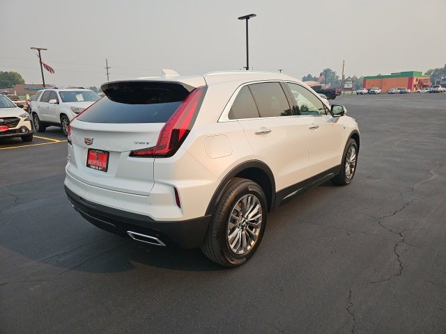 2024 Cadillac XT4 Premium Luxury photo 2