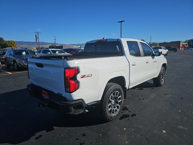 2023 Chevrolet Colorado Z71 photo 4