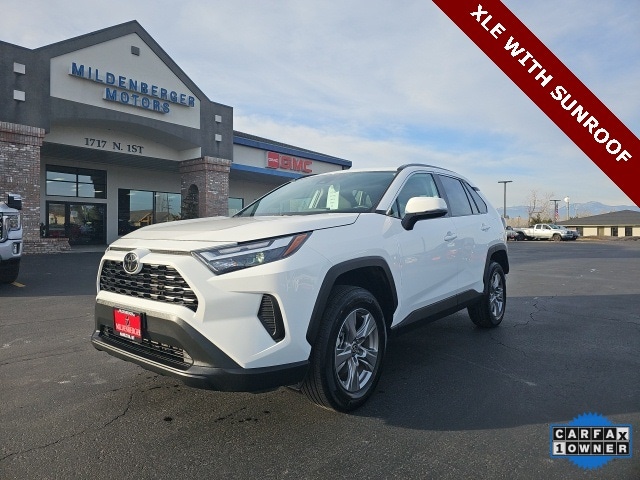 2024 Toyota RAV4 XLE's photo