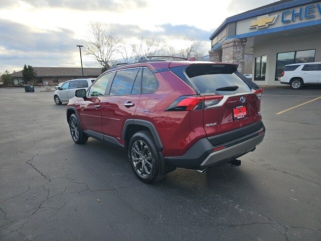 2022 Toyota RAV4 Hybrid Limited photo 3