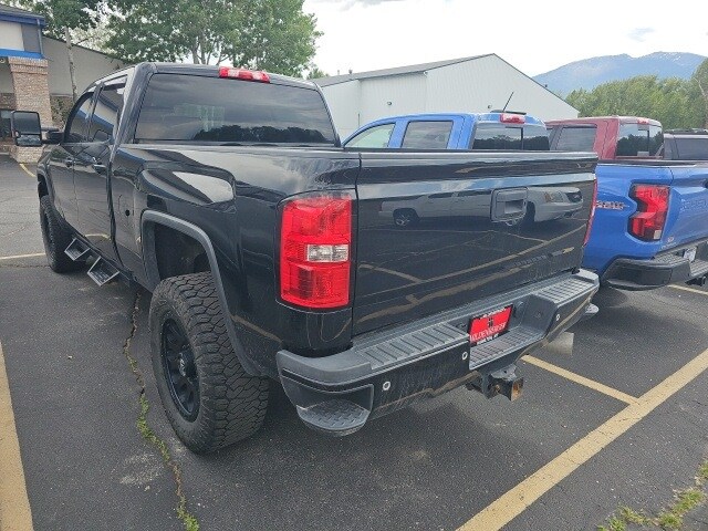 2019 Gmc Sierra HD SLT photo 2