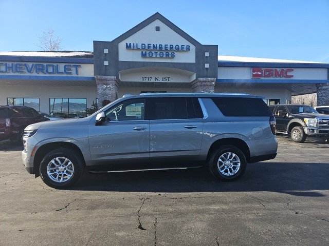 2026 Chevrolet Suburban LS's photo