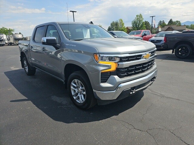 2023 Chevrolet Silverado 1500 LT photo 4