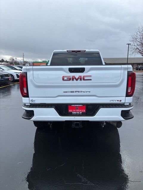 2022 Gmc Sierra HD AT4 photo 2