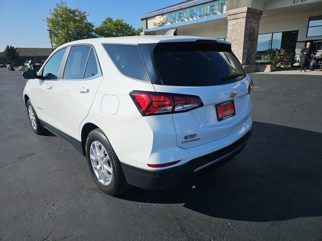 2023 Chevrolet Equinox LT photo 3