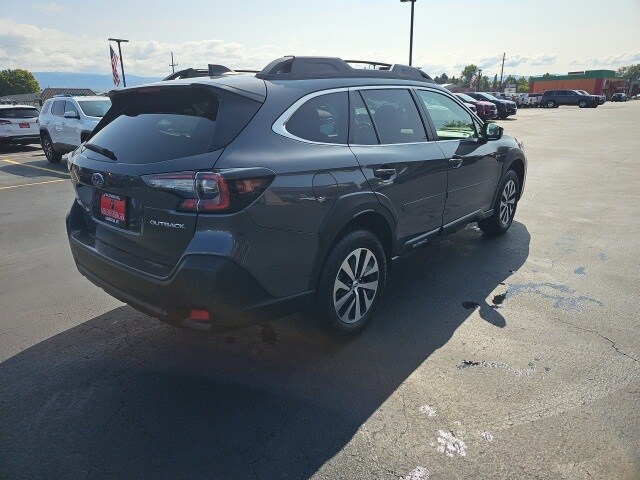 2025 Subaru Outback Premium photo 3