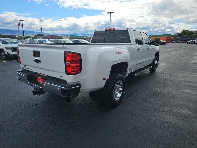 2019 Chevrolet Silverado 3500HD LTZ photo 4