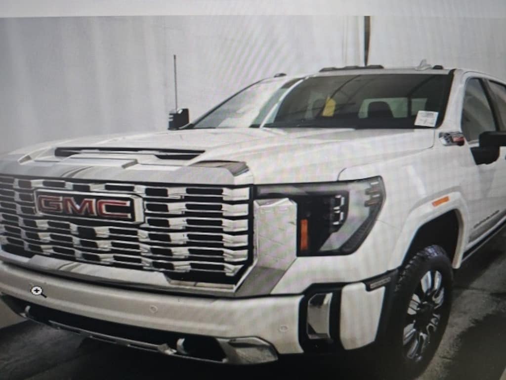 Used 2025 GMC Sierra 2500HD Denali Truck